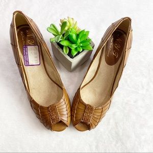 NWOB NYT brown leather wedges